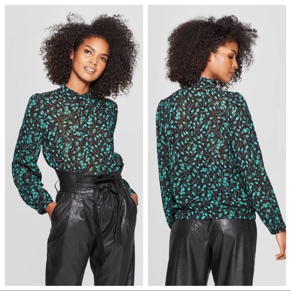 NWT Green Floral Long Sleeve Collared Blouse